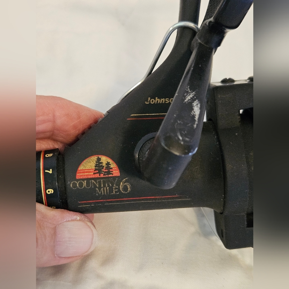Vintage Johnson Country mile 6 reel